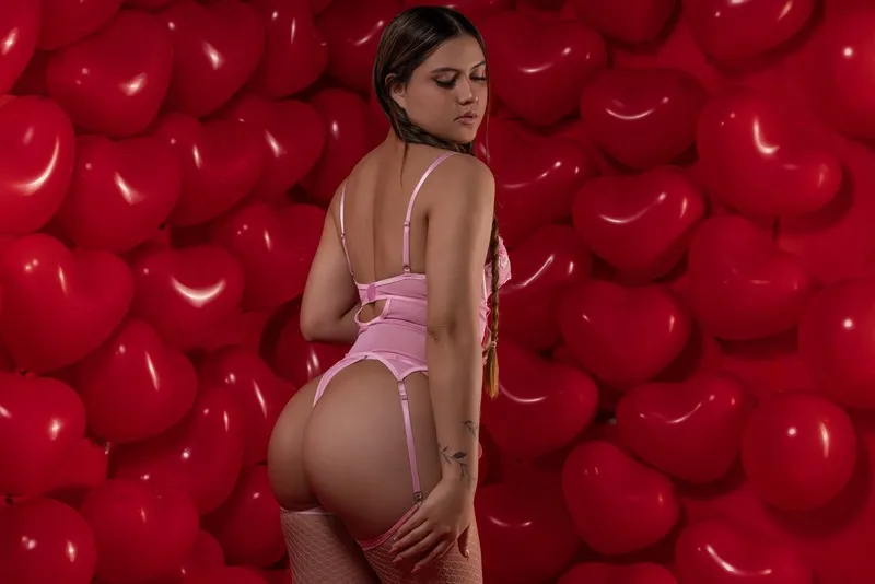 Live sex webcam photo for AdelleGrey #7893808