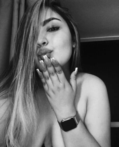 Live sex webcam photo for AbigailRogerss #6073792