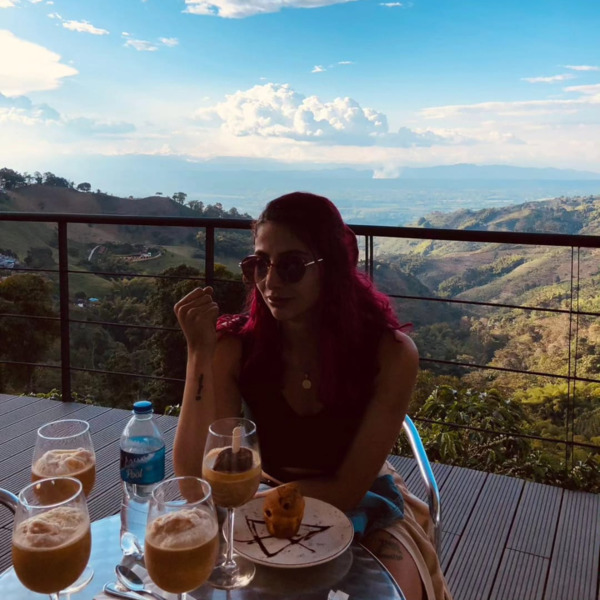 Live sex webcam photo for MirandaaFox #6099099