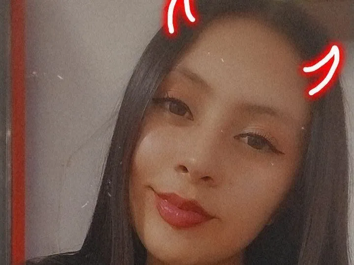 Live sex webcam photo for SaraahBell #5943415