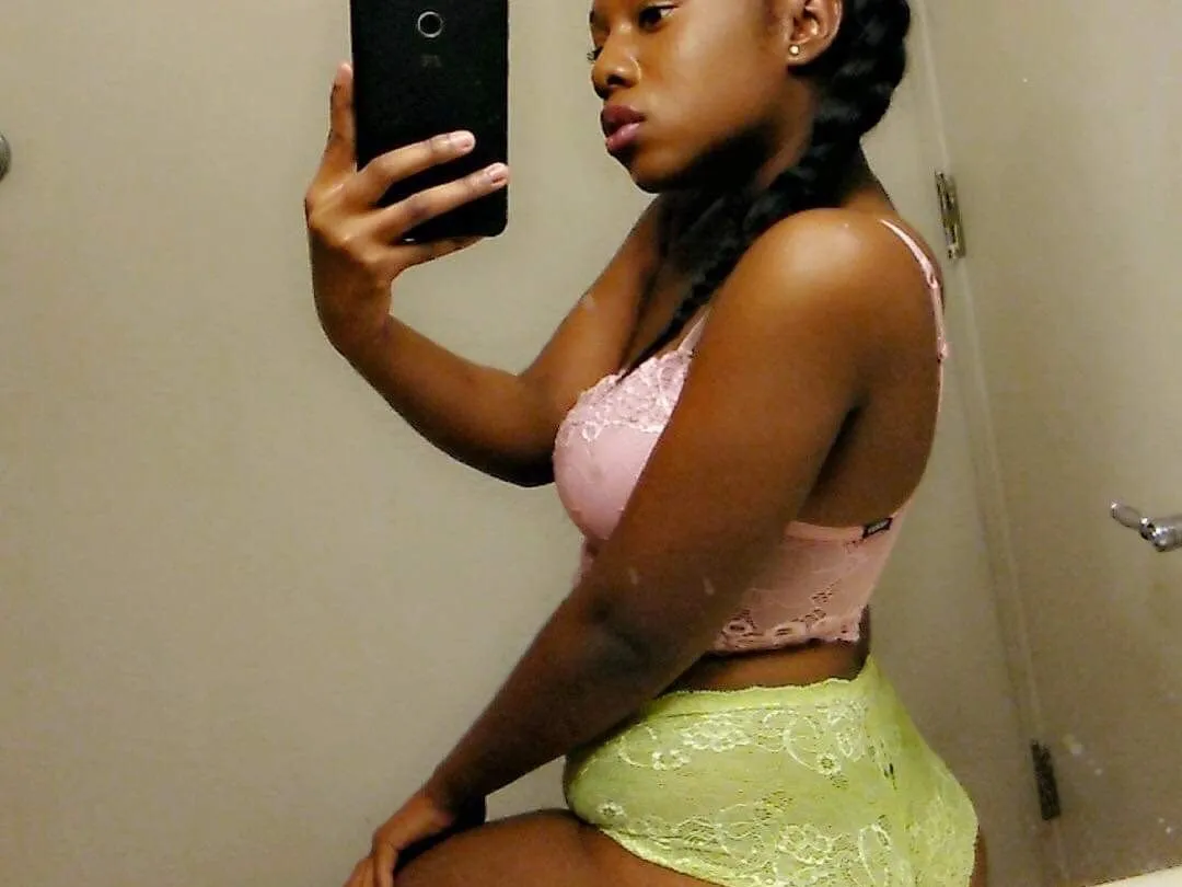 Live sex webcam photo for WildGemini #5960489