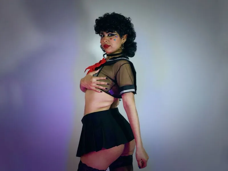 Live sex webcam photo for Sweenykuromi #6062835