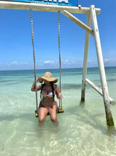 Live sex webcam photo for LisaaMoore #6048504