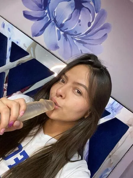 Live sex webcam photo for edapolat #6296202