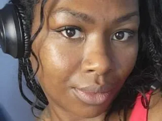 Live sex webcam photo for missmilkymarie #6274804