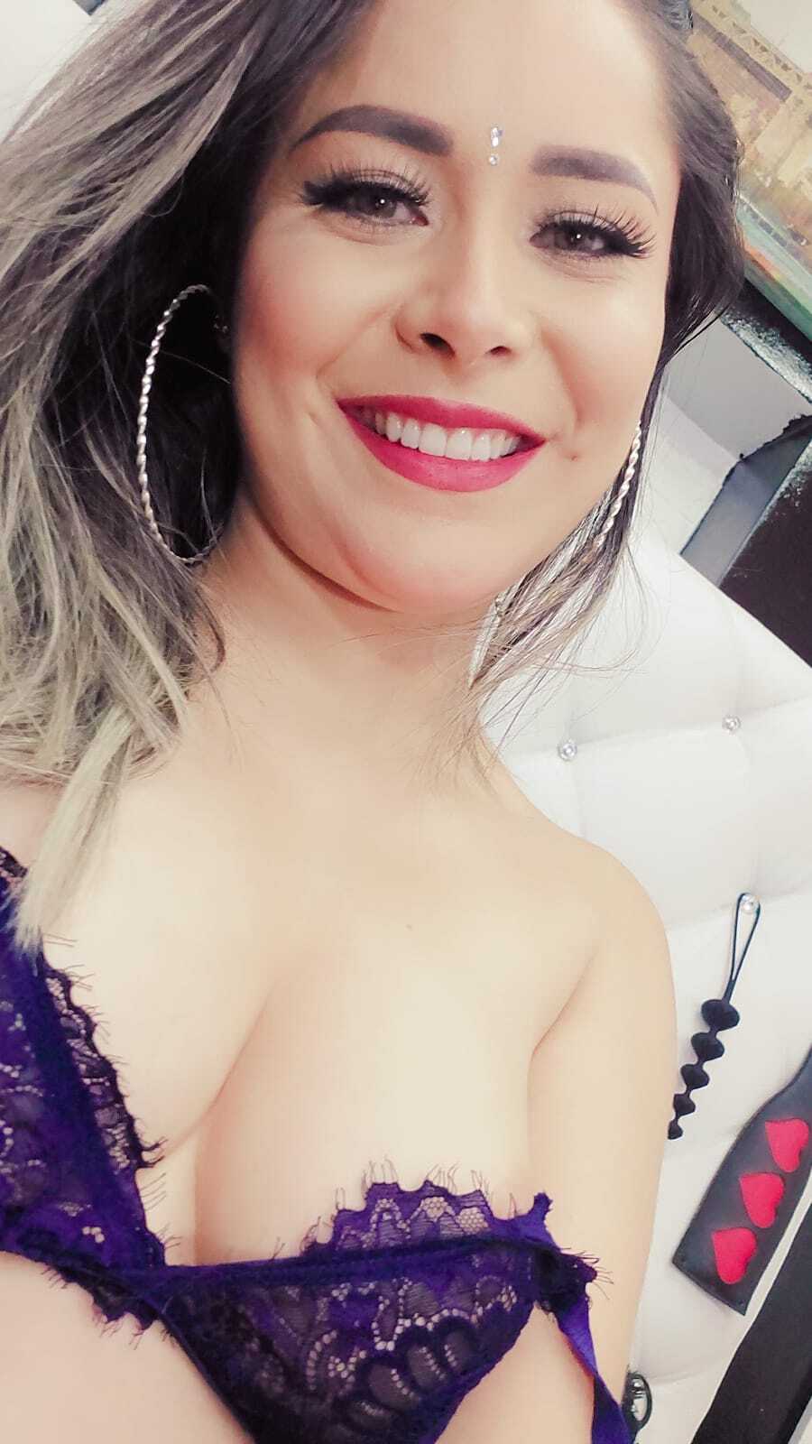 Live sex webcam photo for PamelaLeah #8035165