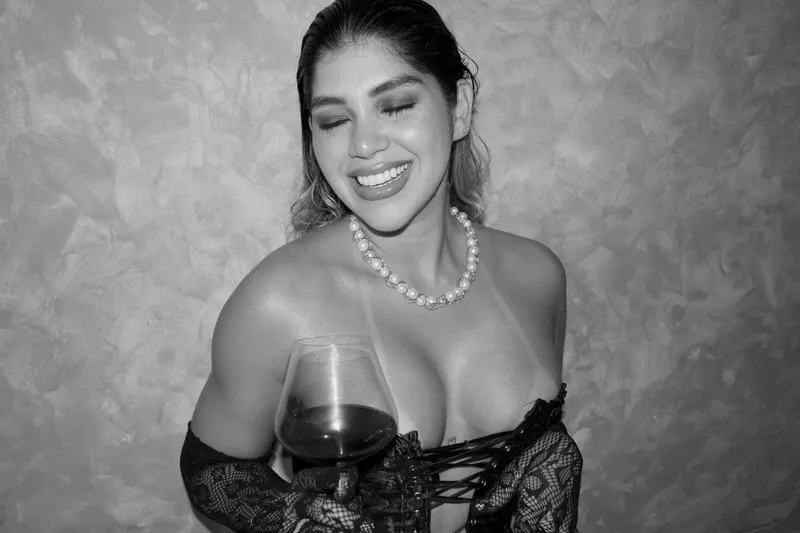 Live sex webcam photo for VickyGreco #7268243