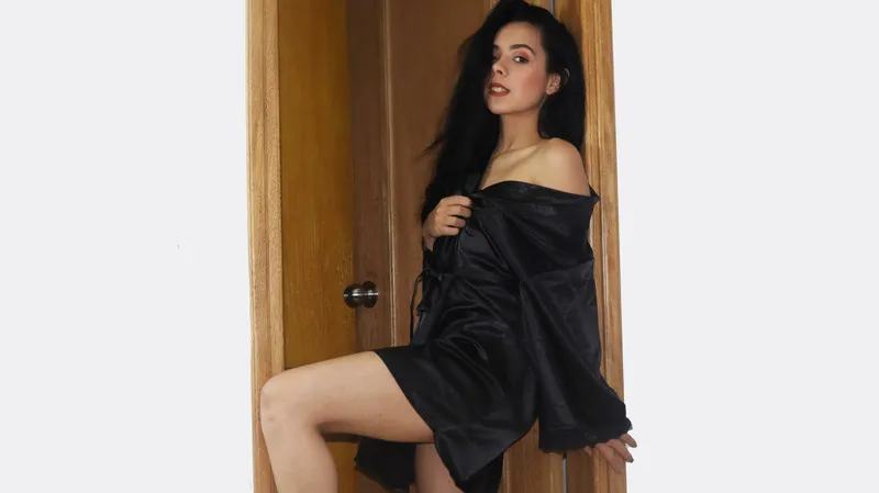 Live sex webcam photo for AnnieRosse71 #6216396