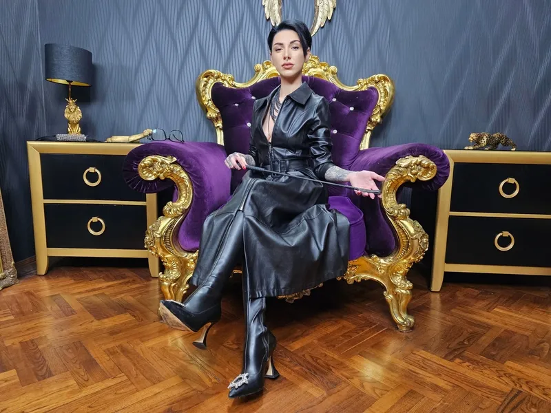 Live sex webcam photo for SophiePriestess #6074306