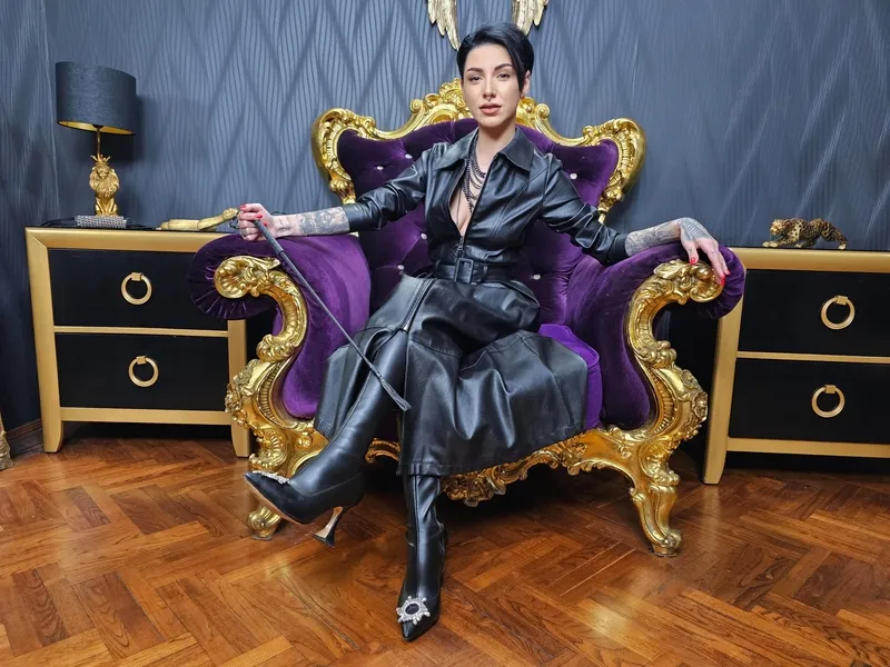 Live sex webcam photo for SophiePriestess #6074305