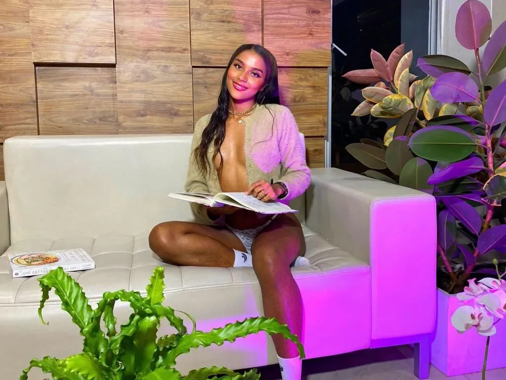 Live sex webcam photo for EvaWinslow #5932932