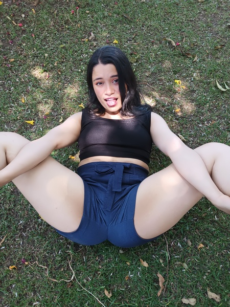 Live sex webcam photo for HannaBeek #6170699