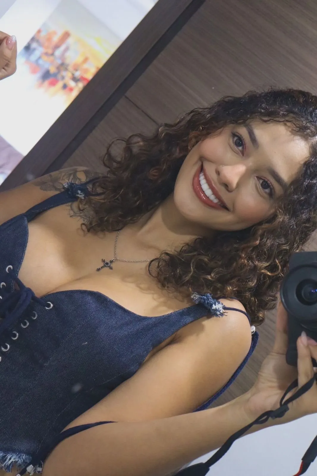 Live sex webcam photo for AmaliaDonoso #7496941