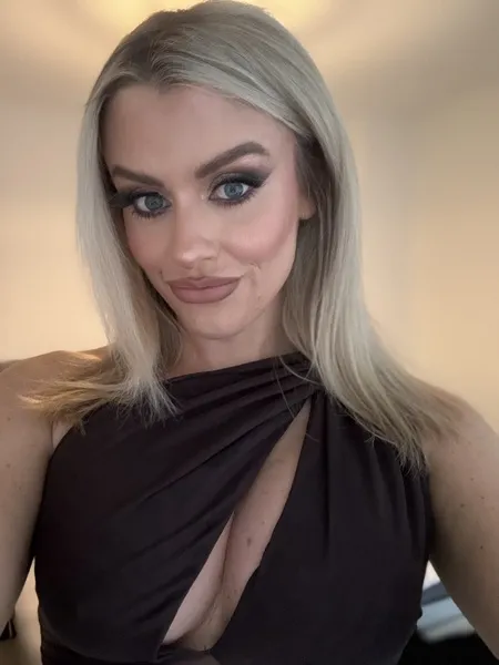 Live sex webcam photo for Emmacxx #7131249
