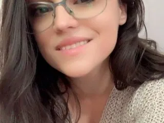 Live sex webcam photo for AmoretteDolll #8474655