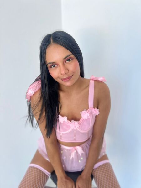 Live sex webcam photo for LYASWEETX #6668371