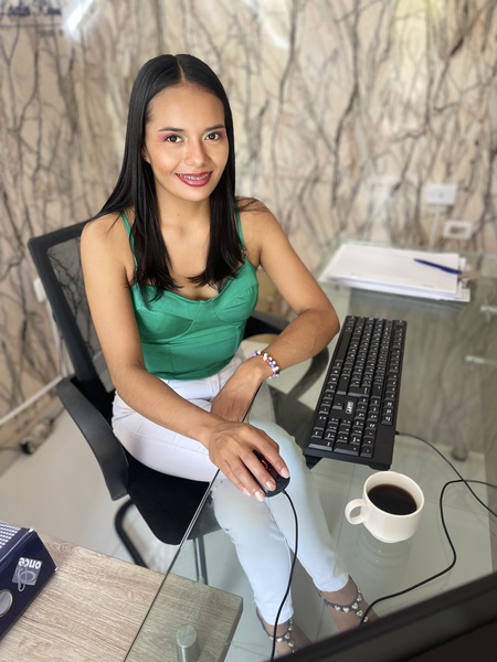 Live sex webcam photo for LYASWEETX #6068129