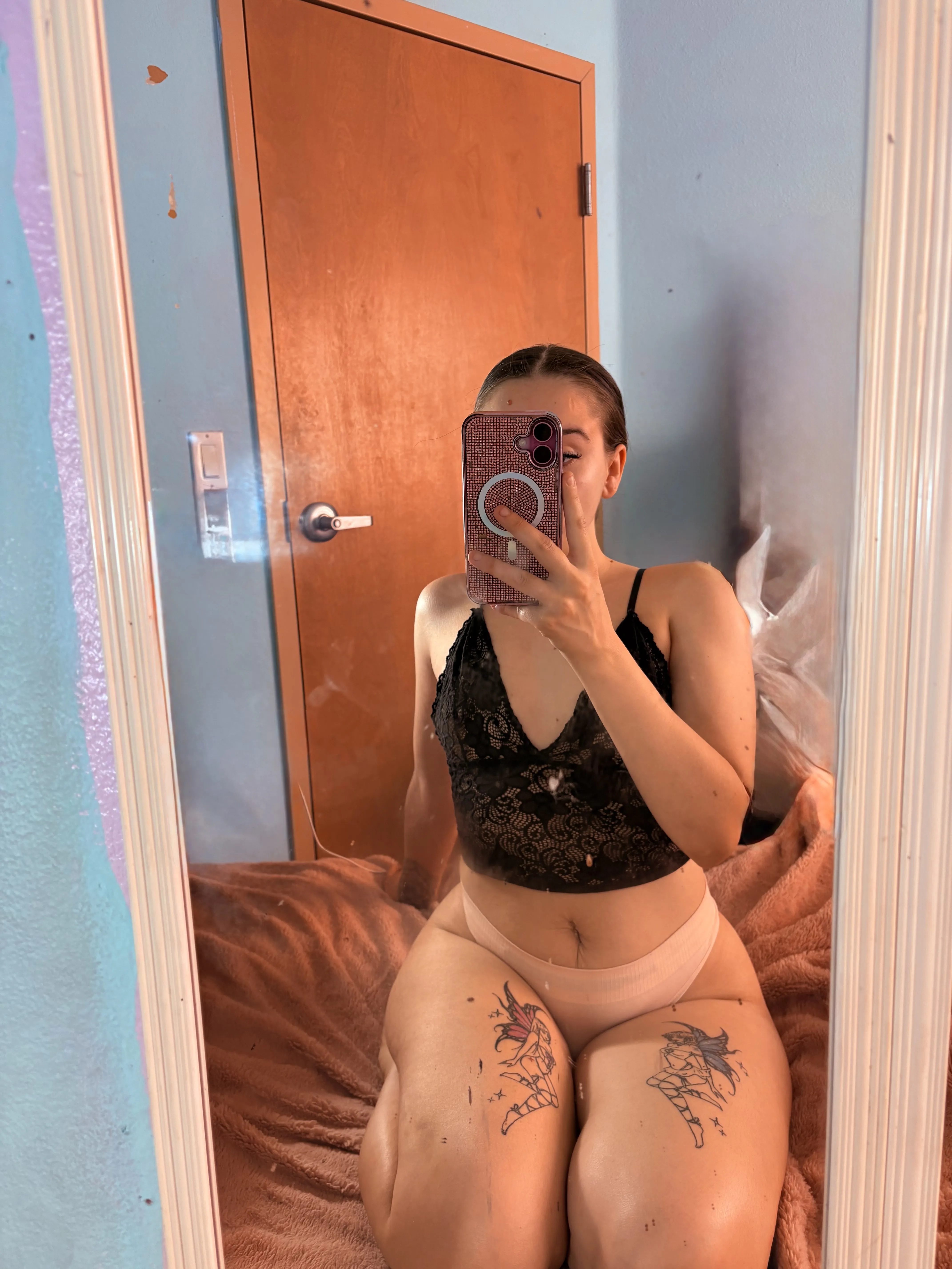 Live sex webcam photo for KaylieMorris #7803753