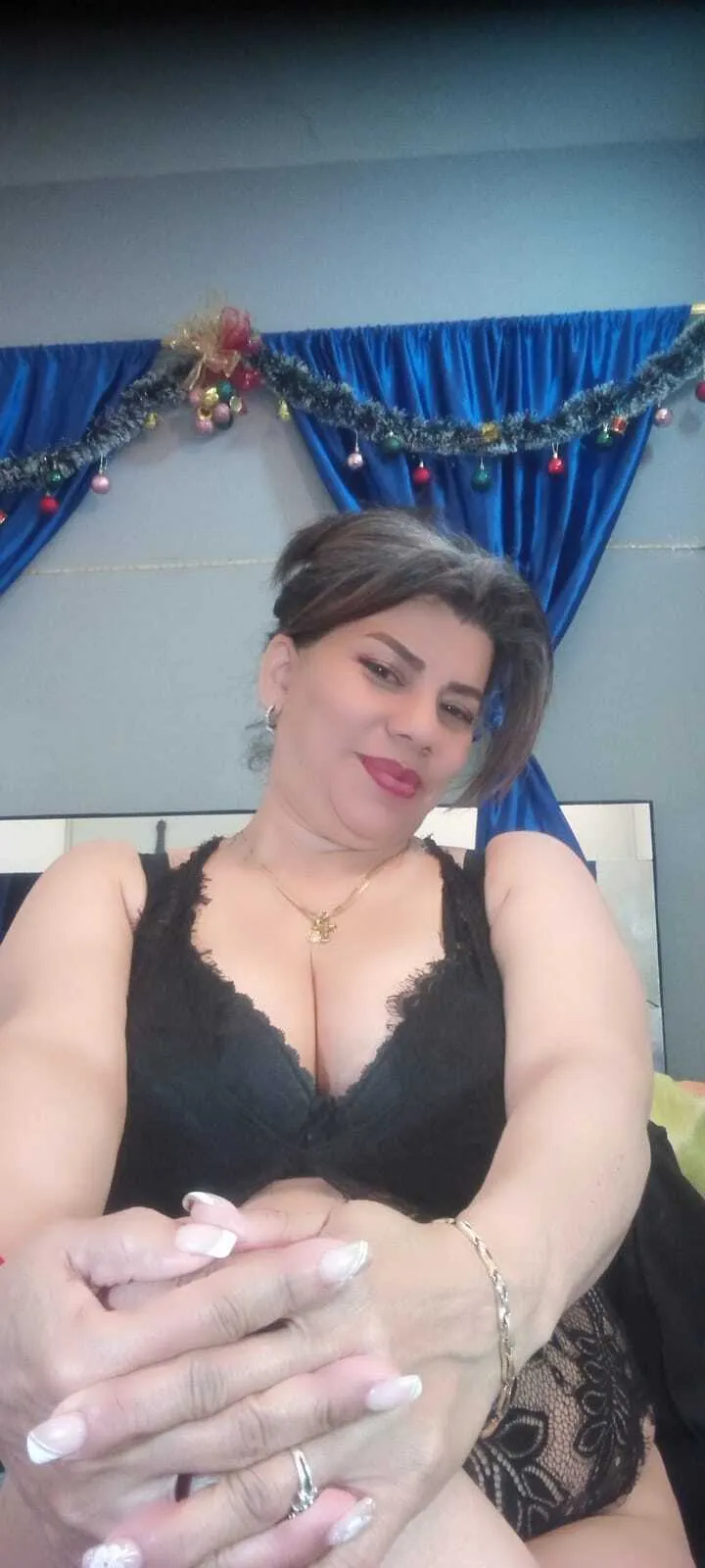 Live sex webcam photo for VikyAdams72 #7835208