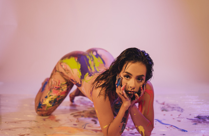 Live sex webcam photo for AlynMoone #6220936