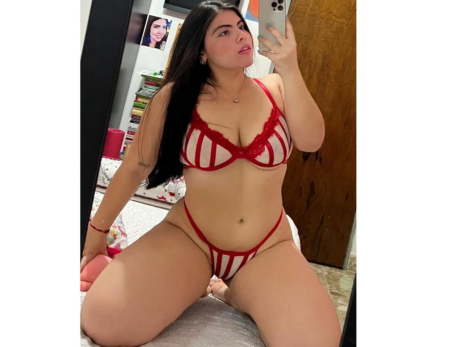 Live sex webcam photo for EddaGadot #5937976