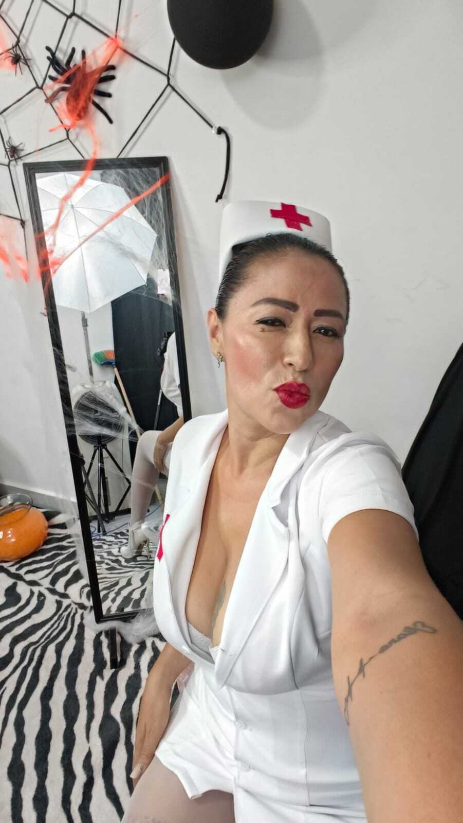 Live sex webcam photo for IamFranchely #7319137