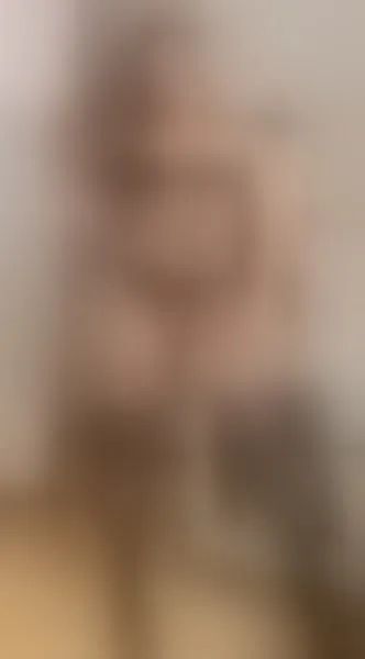 Live sex webcam photo for JuliaTaylor19 #7274711