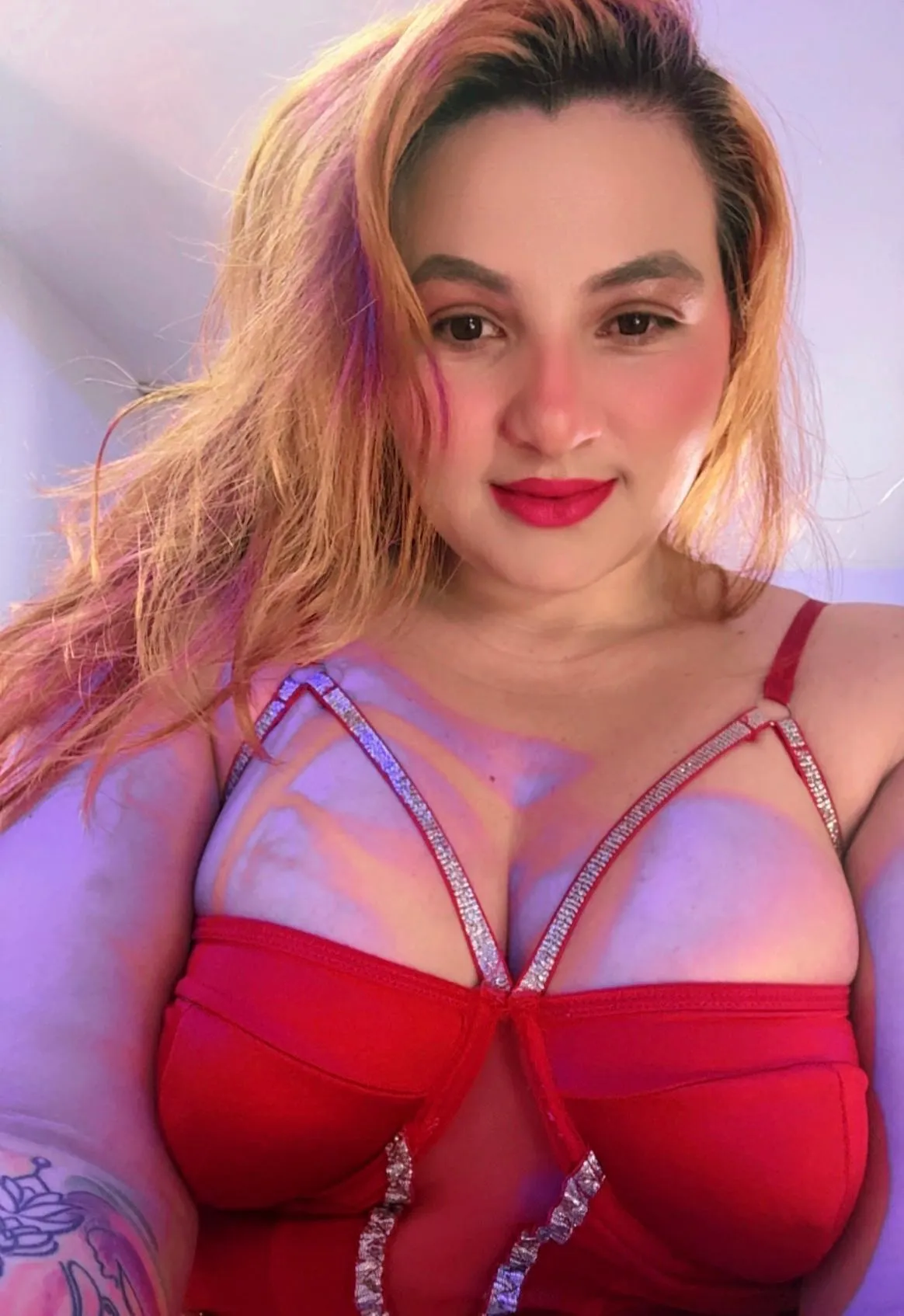 Live sex webcam photo for JuliaTaylor19 #8521785