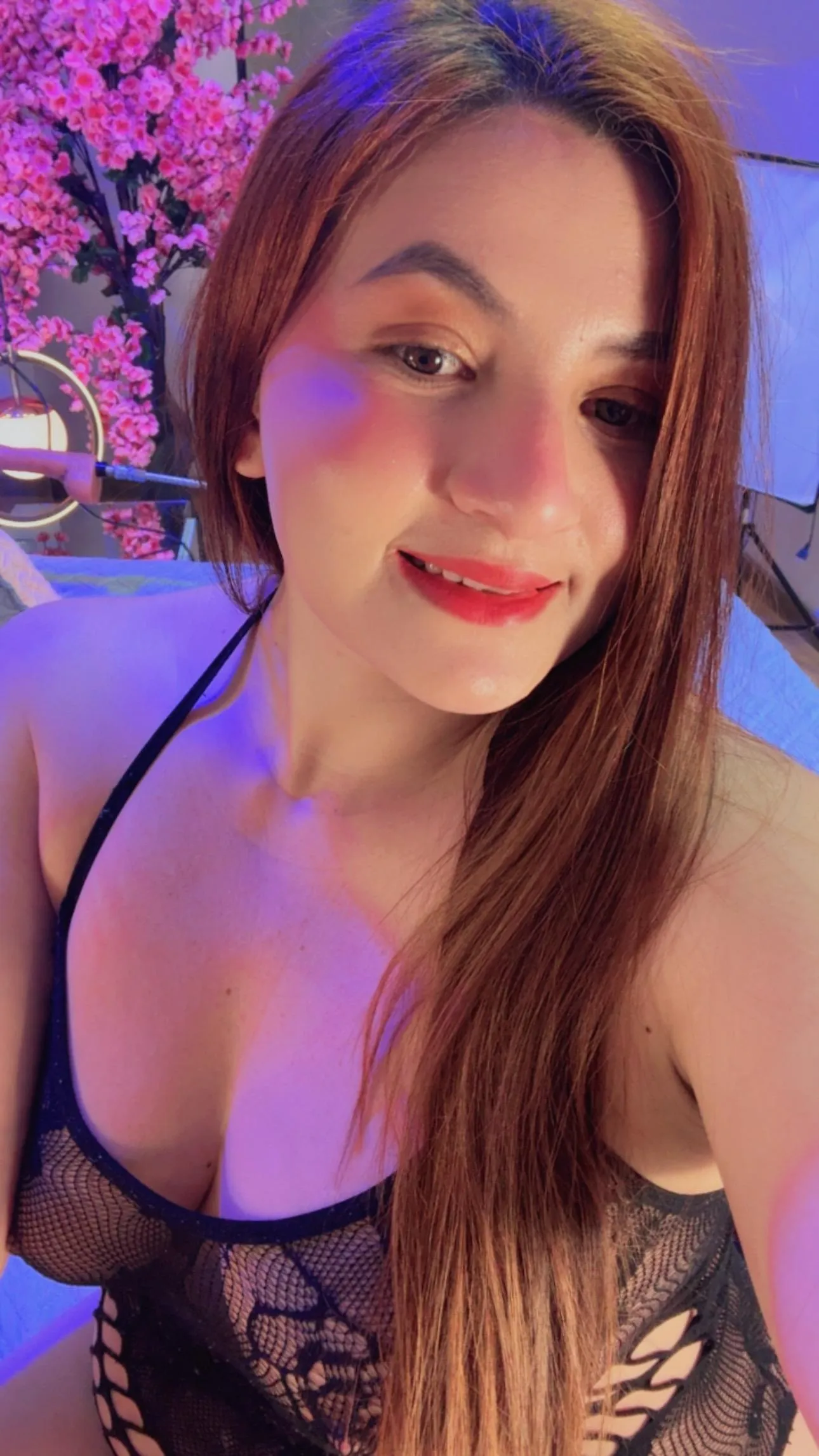 Live sex webcam photo for JuliaTaylor19 #8244295