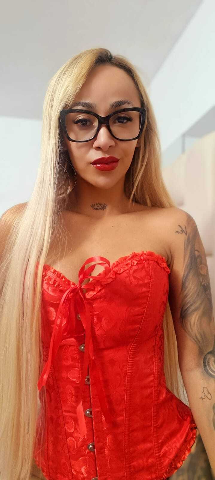 Live sex webcam photo for miaabrunettel #6407629