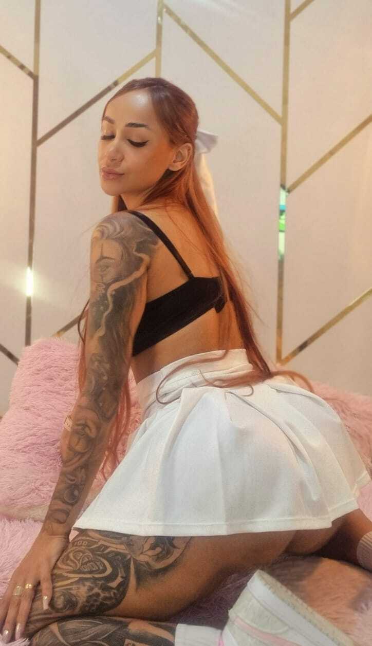 Live sex webcam photo for miaabrunettel #6317688