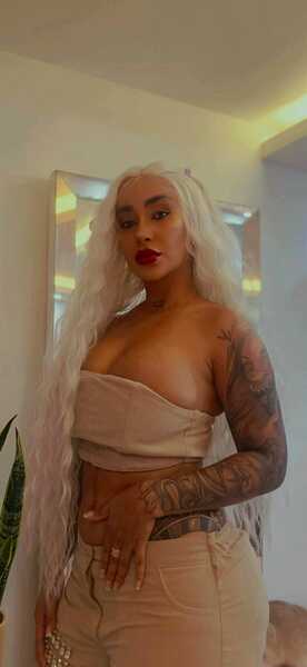 Live sex webcam photo for miaabrunettel #7080726