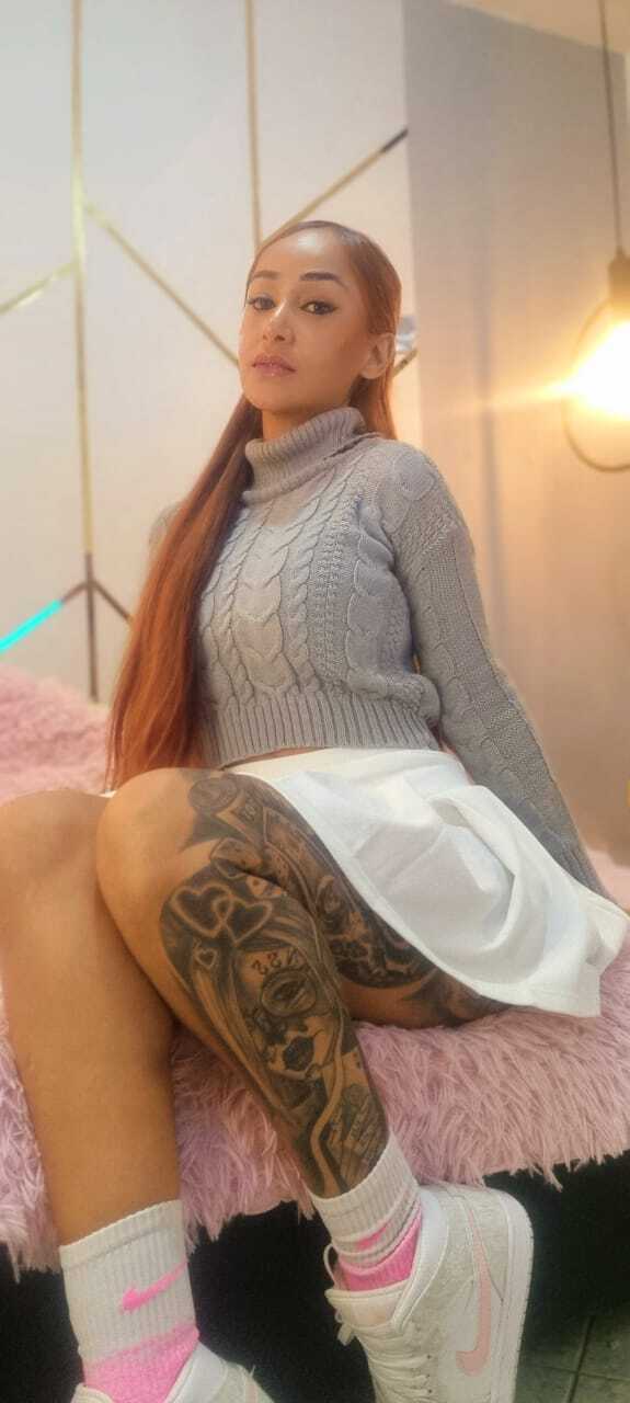 Live sex webcam photo for miaabrunettel #6317700