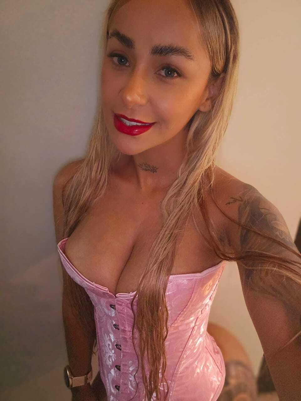 Live sex webcam photo for miaabrunettel #6449984