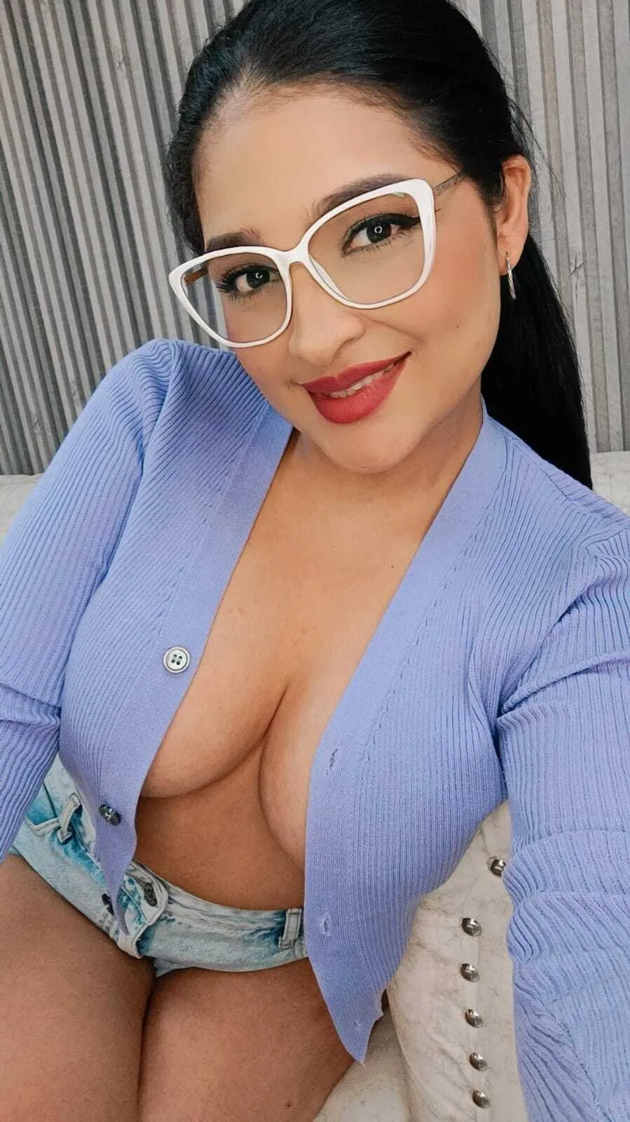 Live sex webcam photo for NicolleGrantt #7240779