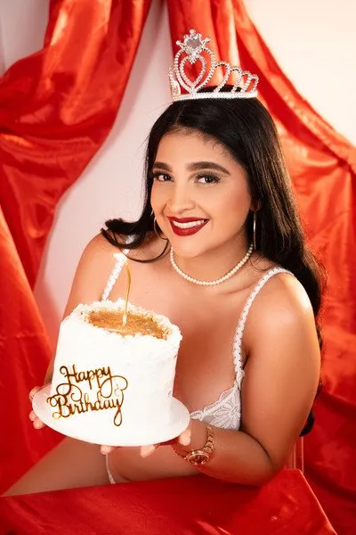 Live sex webcam photo for NicolleGrantt #7240915