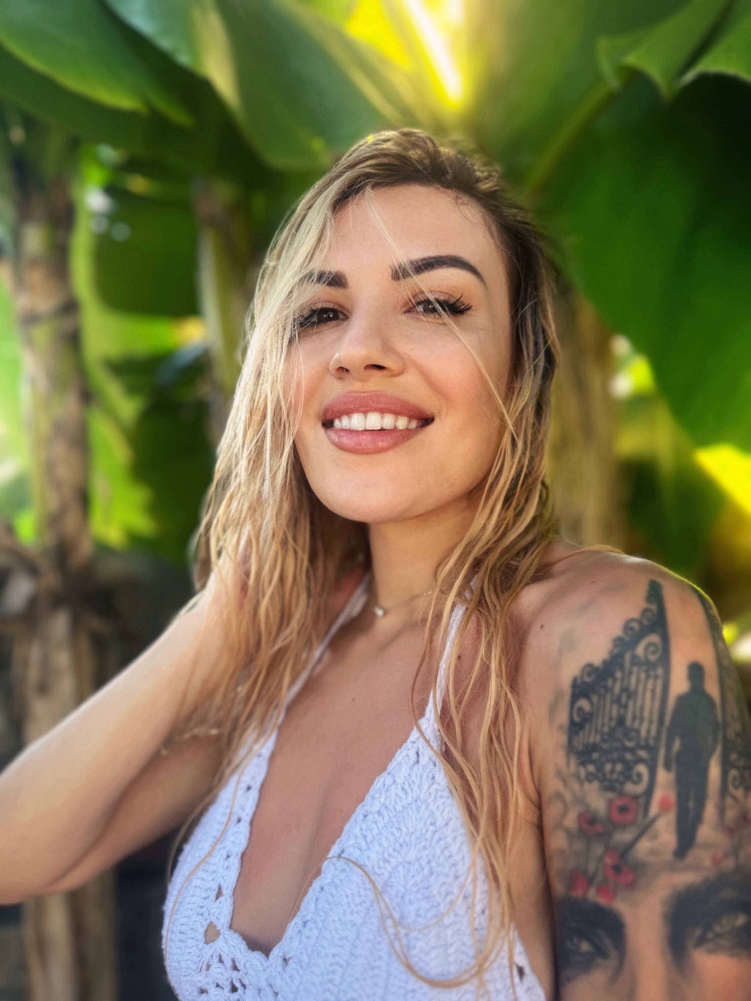 Live sex webcam photo for ZoeyMarye #7969737