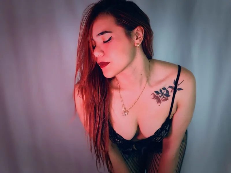 Live sex webcam photo for KloyLittle #6233639