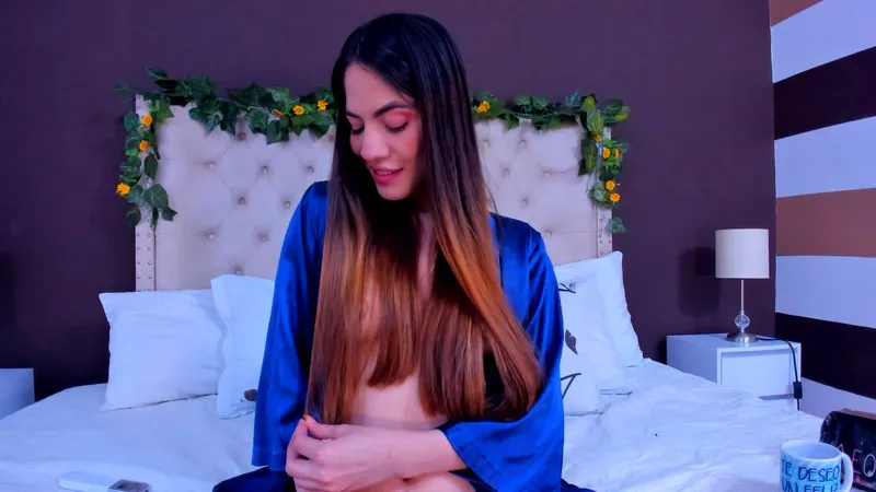 Live sex webcam photo for ShirleyMorelli #6102025