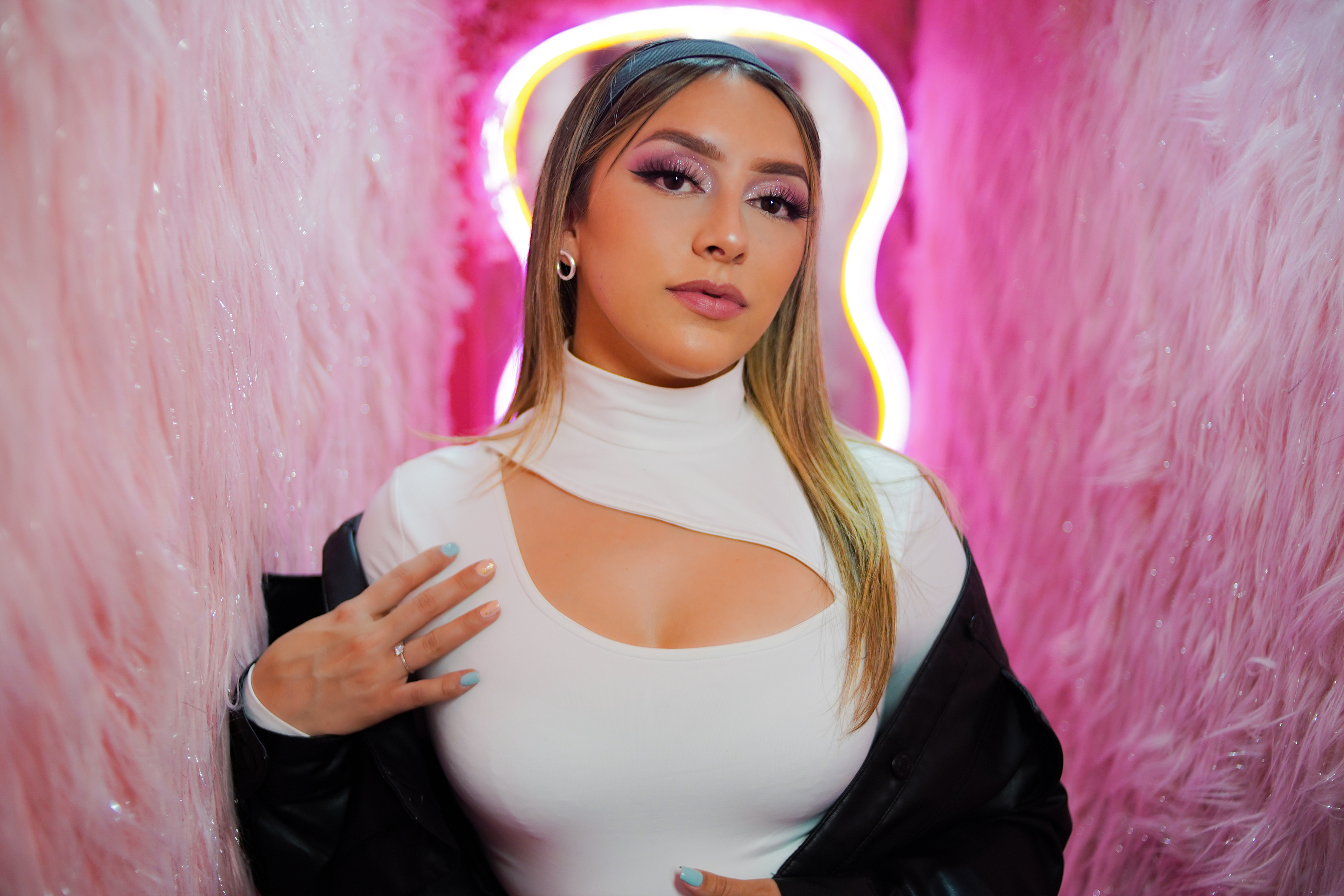 Live sex webcam photo for KimbeerlyClars #7225645