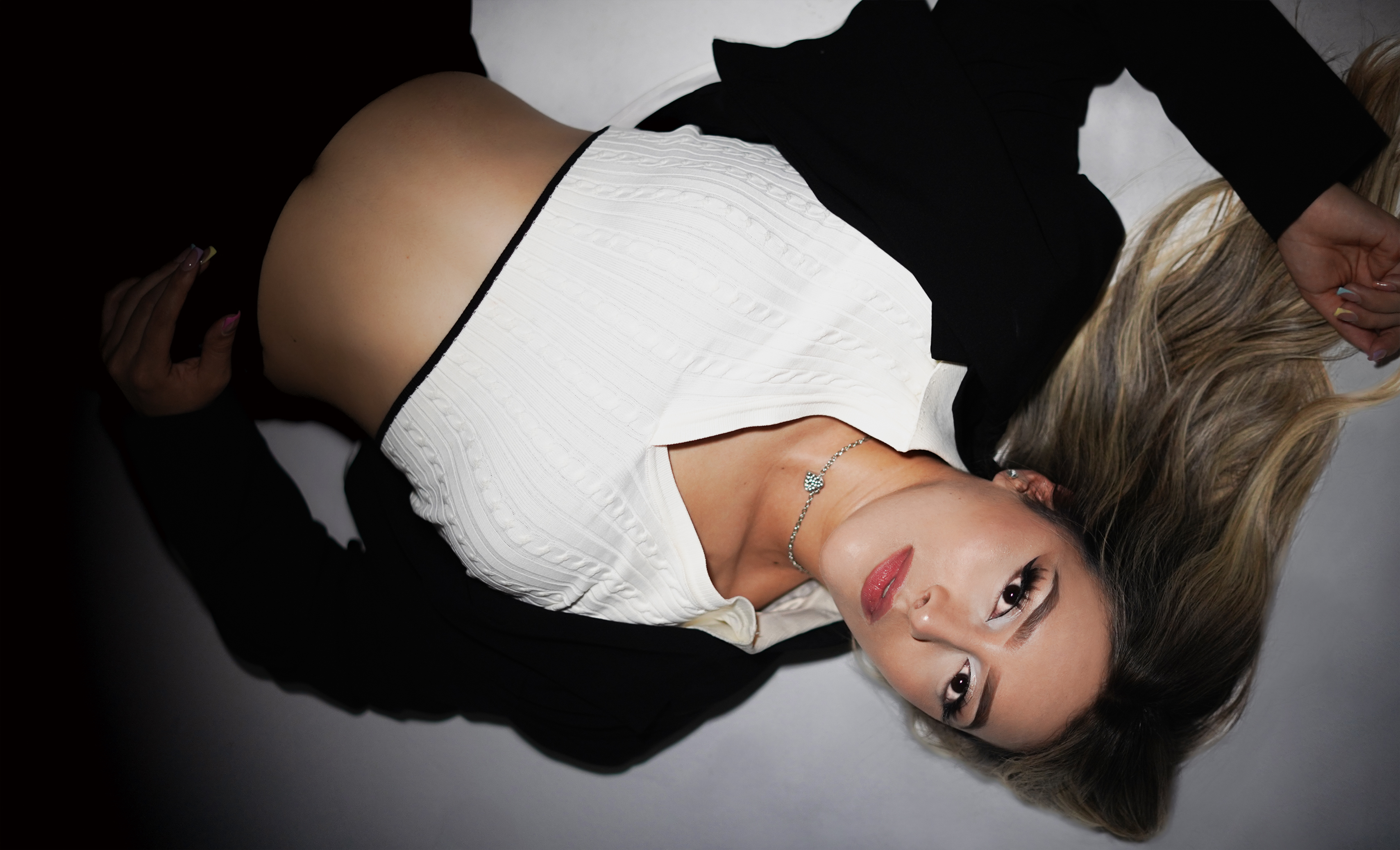 Live sex webcam photo for KimbeerlyClars #7225942