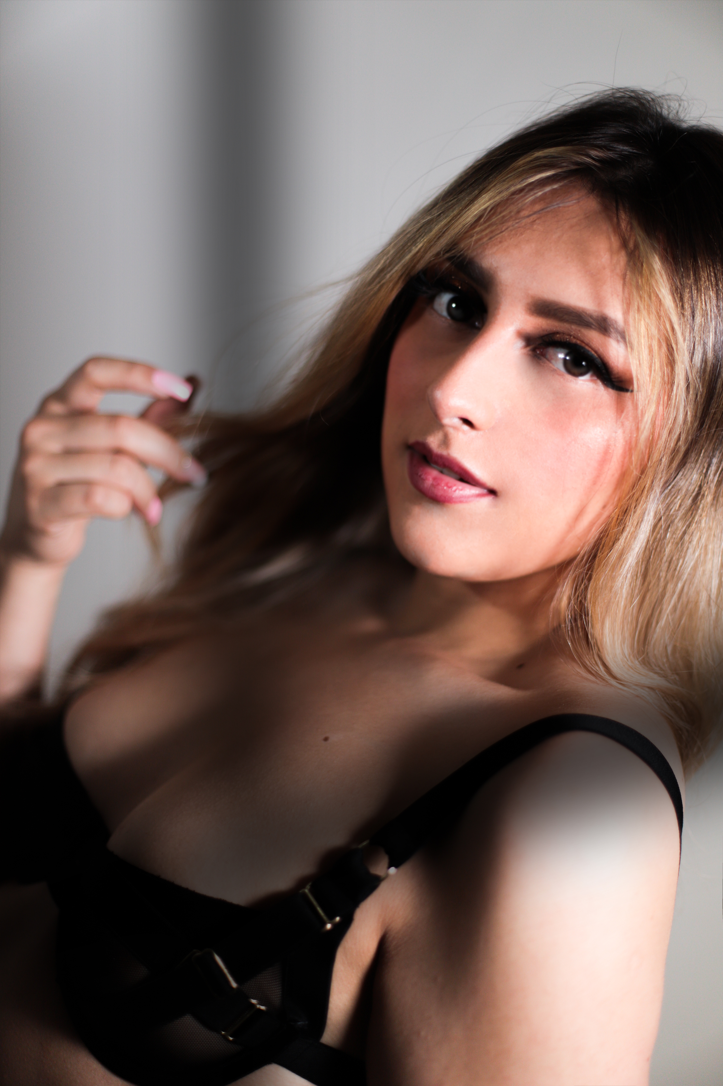 Live sex webcam photo for KimbeerlyClars #7225639