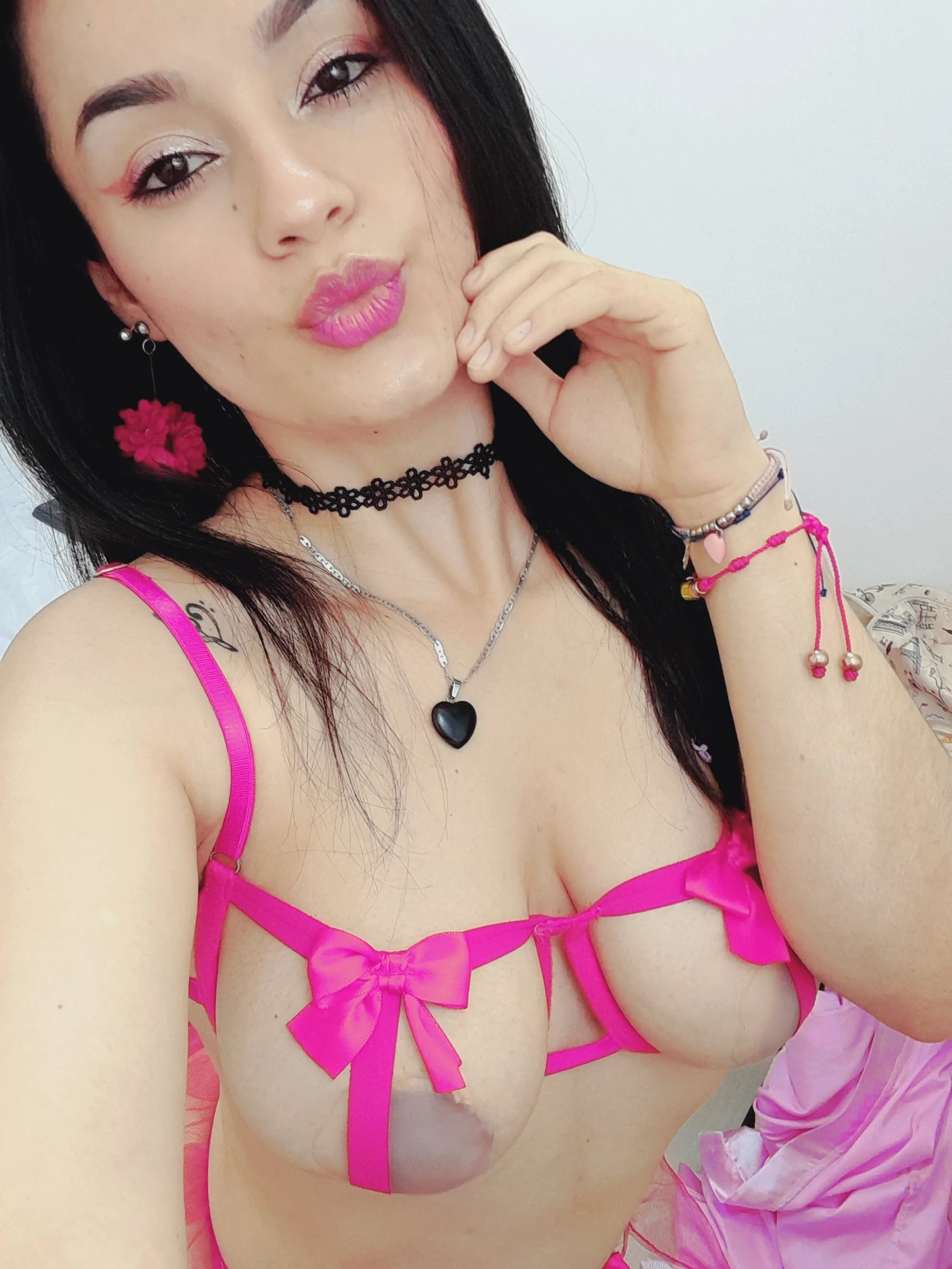 Live sex webcam photo for LhindaCarter #8108709