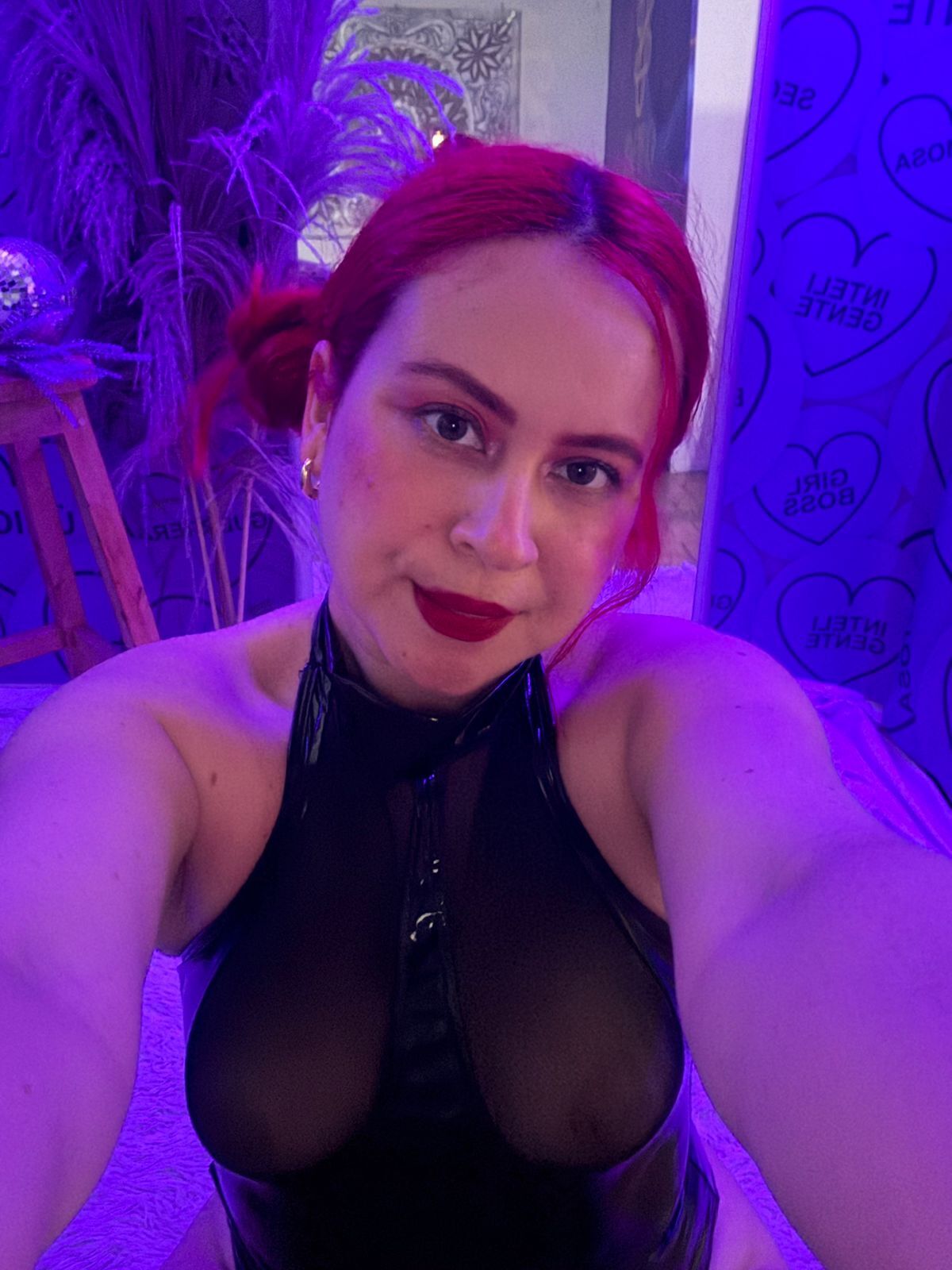 Live sex webcam photo for Natyslavdoll #7795689