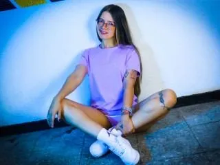 Live sex webcam photo for AliceHoe #6278655
