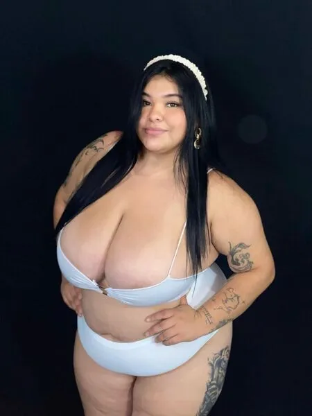 Live sex webcam photo for CarolineHardmann #8359491