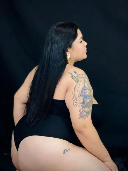 Live sex webcam photo for CarolineHardmann #8359434