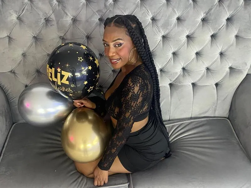 Live sex webcam photo for AishaaBrown #6275117