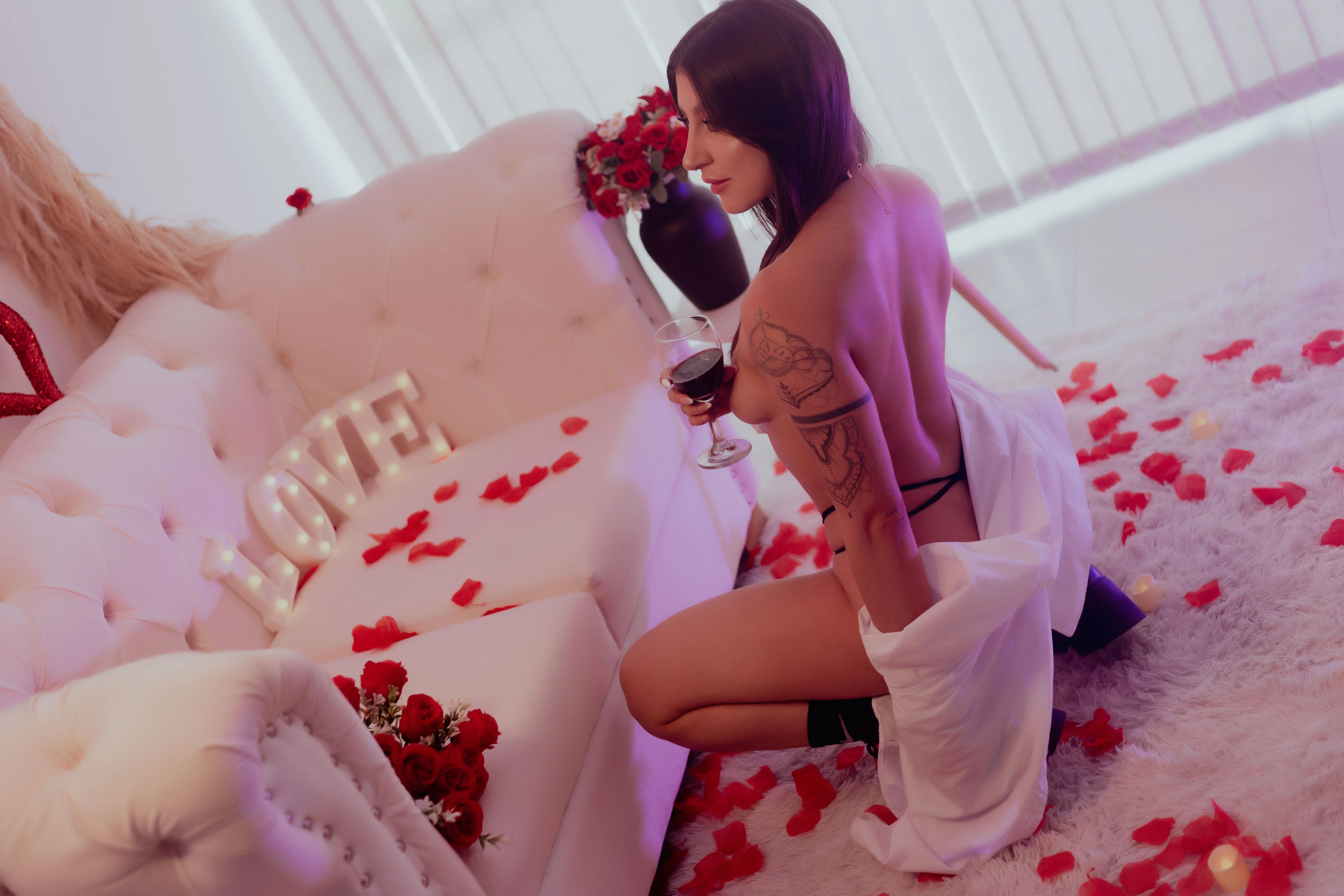 Live sex webcam photo for MelinaWest #8314499