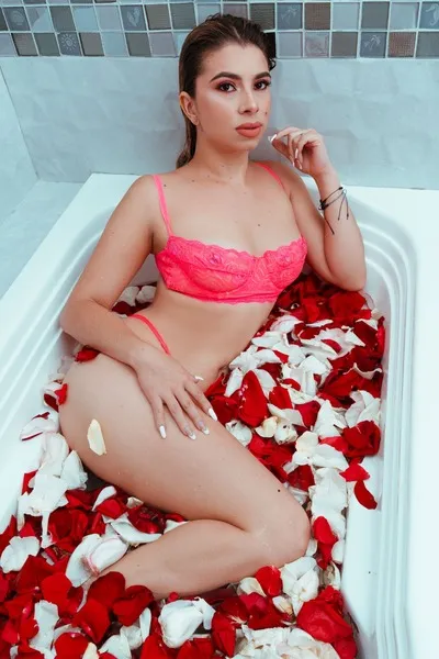 Live sex webcam photo for MartinaReid #6122229